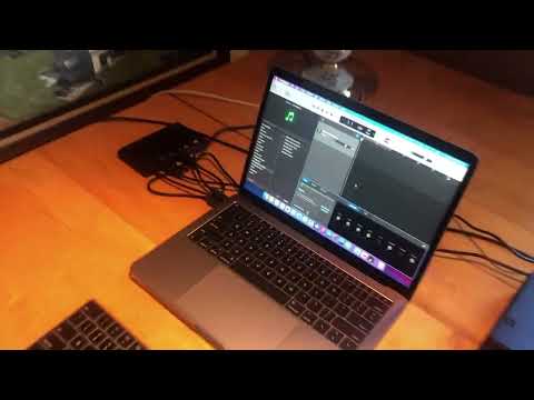 Demonstrating How to Use An Old Keyboard as a MIDI Controller