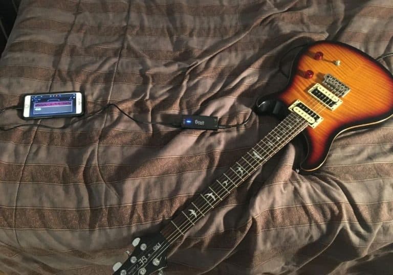 Connecting Guitar to Garageband iOS Main Pic