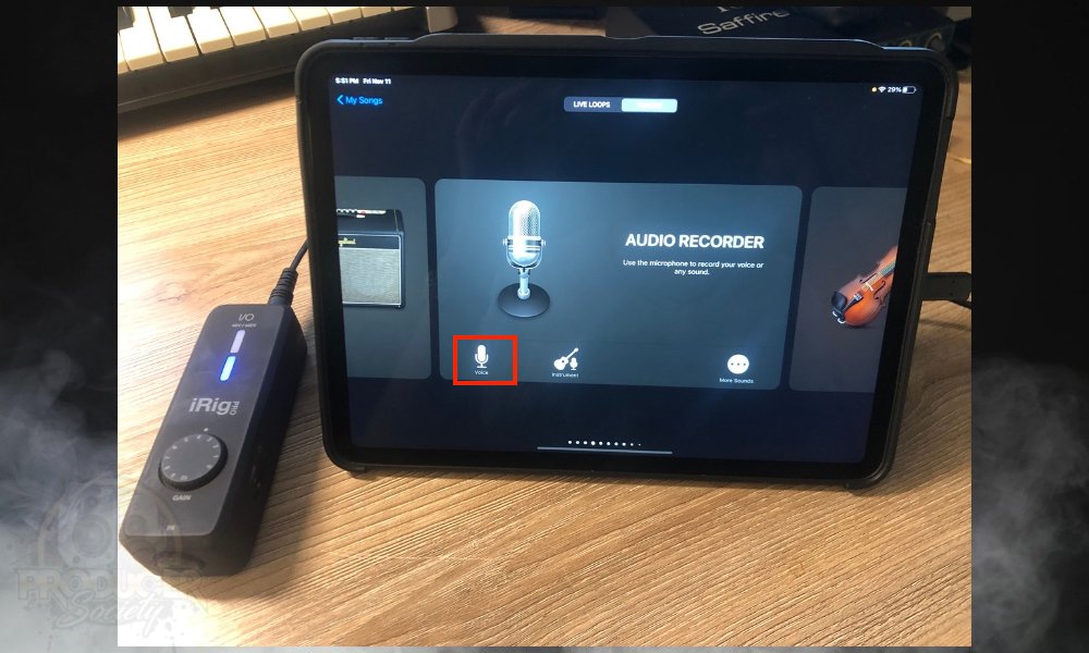 iPad and iRig - How To Connect An External Mic to GarageBand iOS 