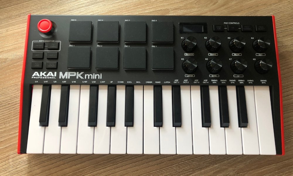 The-AKAI-MPK-Mini-