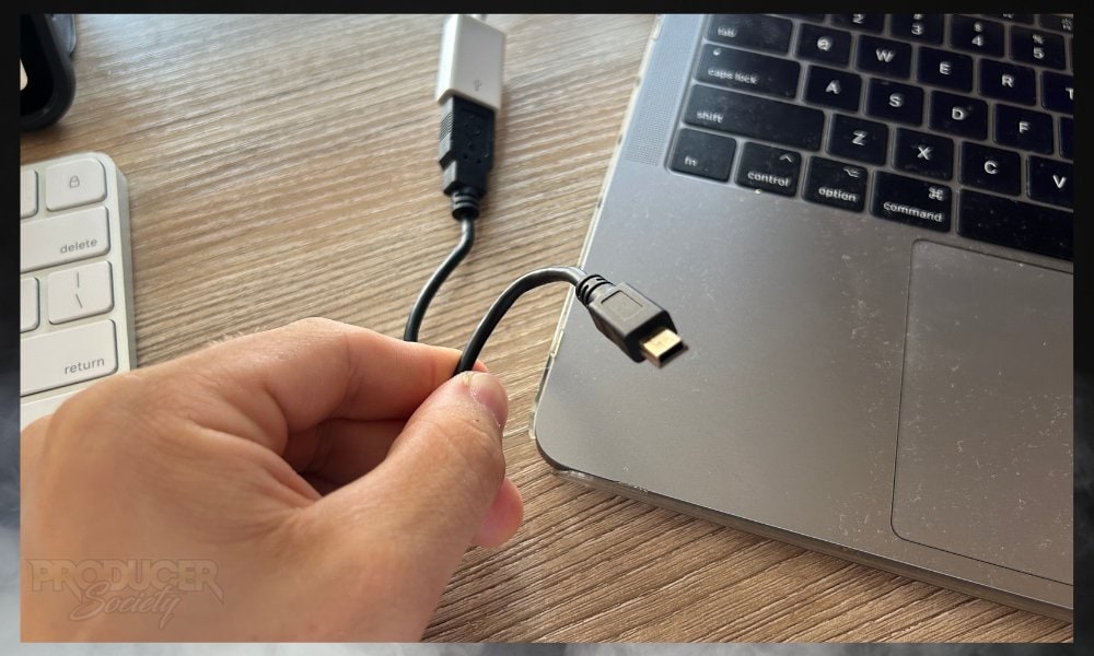 USB to Micro-USB .jpg
